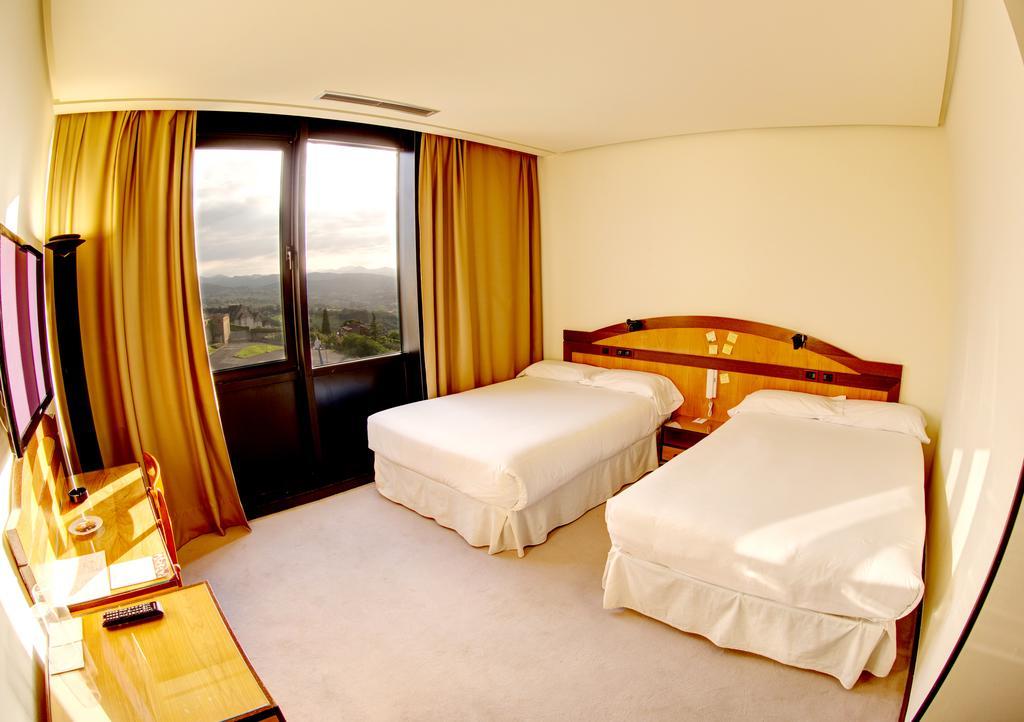 New Hotel Οβιέδο Δωμάτιο φωτογραφία