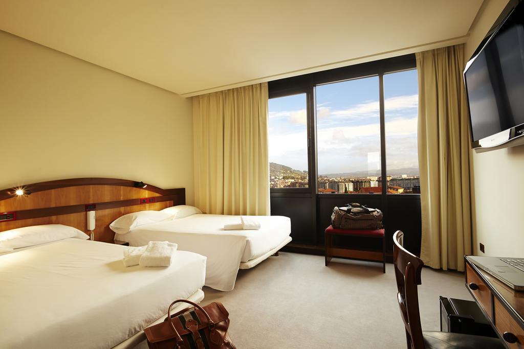 New Hotel Οβιέδο Εξωτερικό φωτογραφία